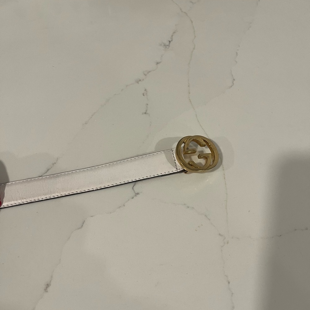 White authentic Gucci belt